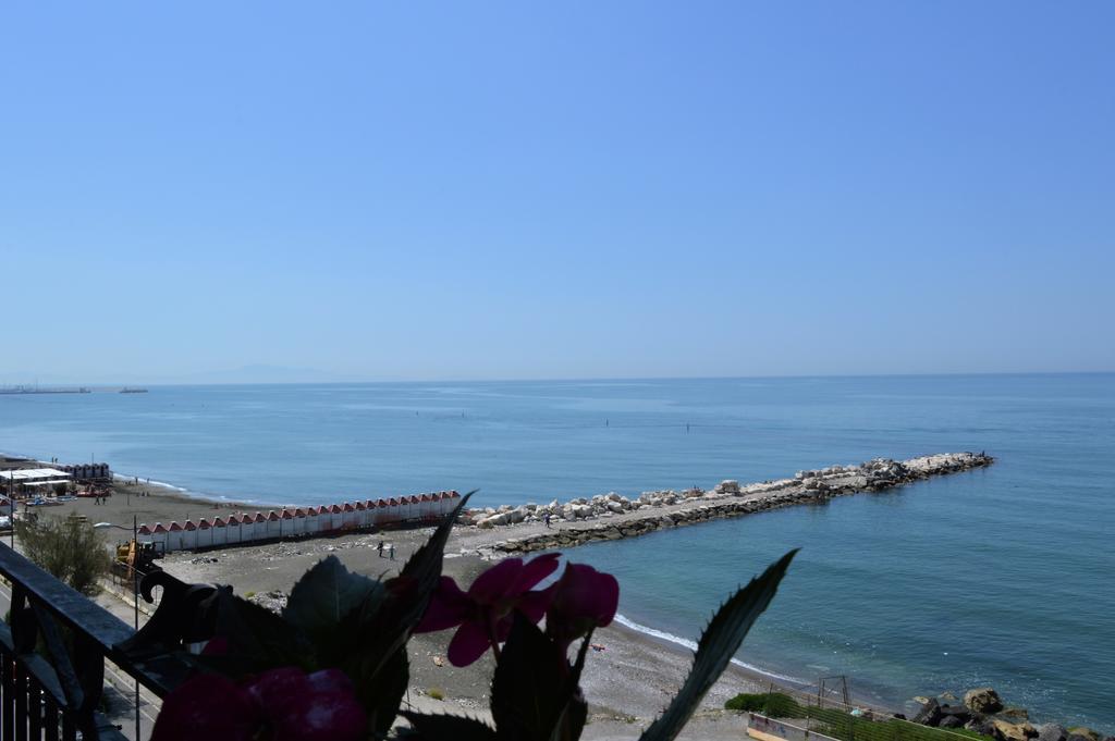 B&B Fronte Del Mare Salerno Zewnętrze zdjęcie