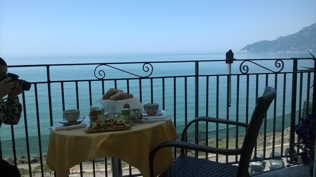 B&B Fronte Del Mare Salerno Zewnętrze zdjęcie